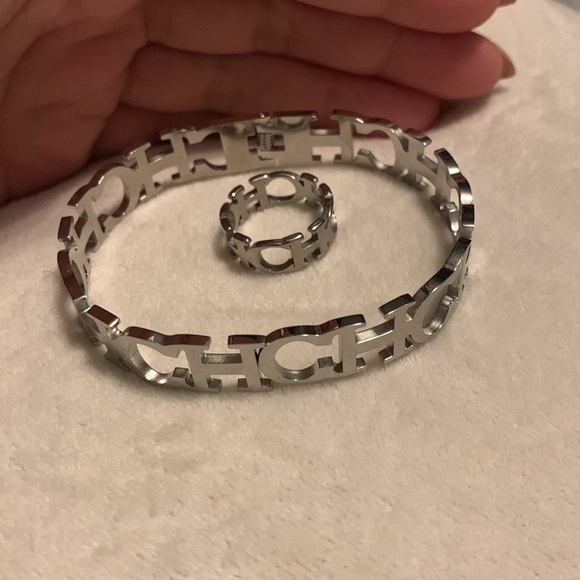 CH silver tone set - Picture 3 of 4